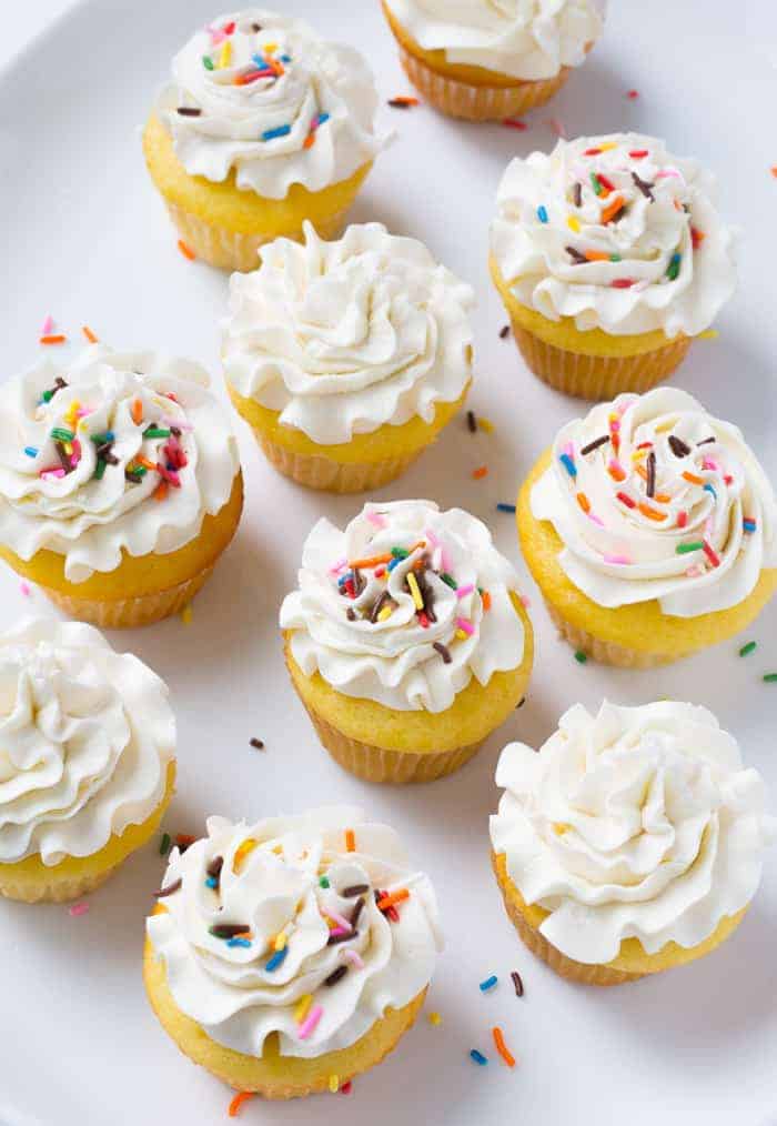 Everything you ever wanted to know about BUTTERCREAM! American Buttercream, Basic Buttercream, How to Make Buttercream, Vanilla Buttercream, Easy Buttercream #iambaker #buttercream How to Make Buttercream Frosting