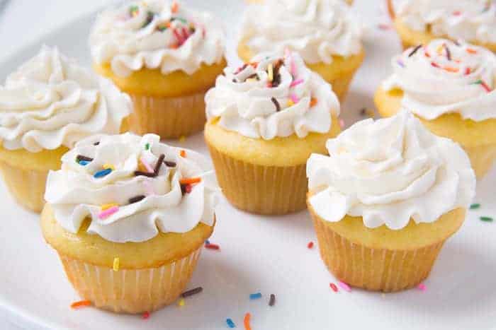 Everything you ever wanted to know about BUTTERCREAM! American Buttercream, Basic Buttercream, How to Make Buttercream, Vanilla Buttercream, Easy Buttercream #iambaker #buttercream Buttercream Frosting