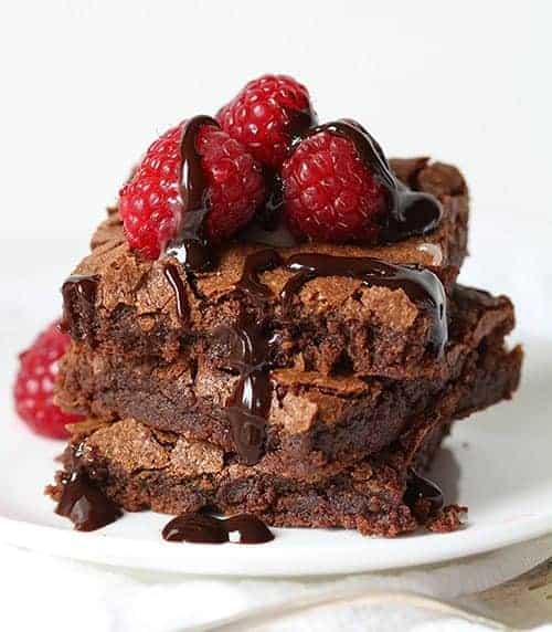 This is the PERFECT homemade brownie. Not only is it delicious, but it will replace any box mix! #browniemix #brownies #homemadebrownies #easybrownies #browniesfromscratch #iambaker Brownie Recipe