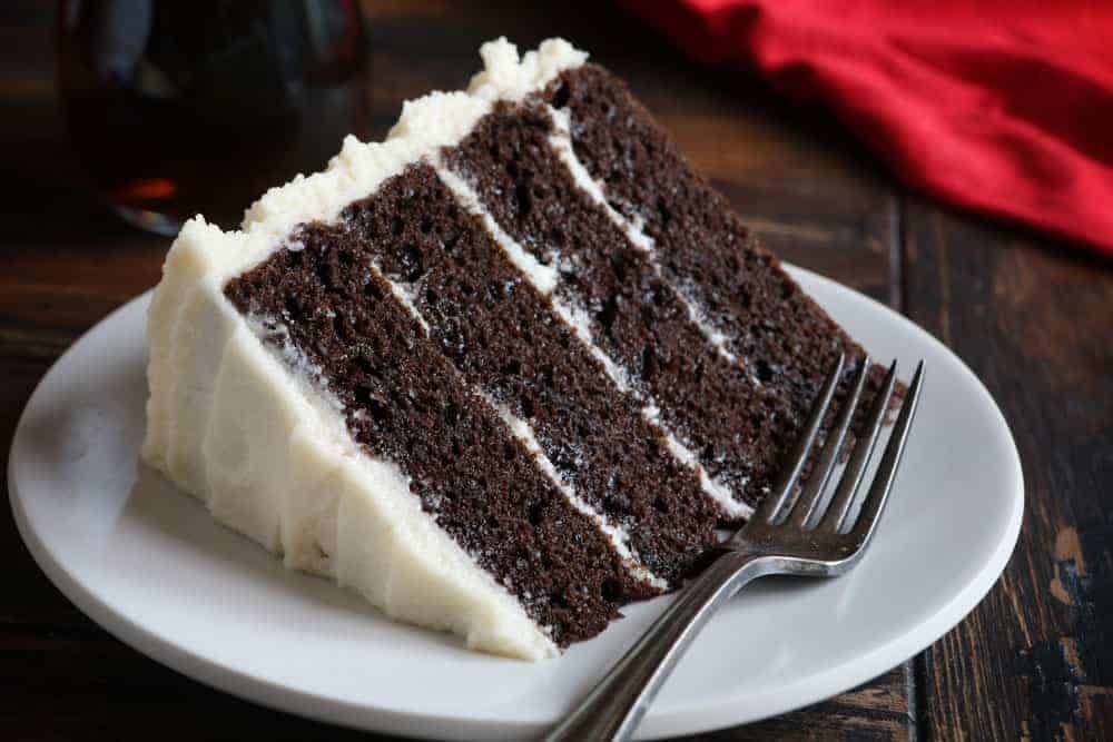 The most flavorful chocolate maple cake you will even try! #chocolatecake #maplecake #chocolatemaplecake #iambaker #baking #cakerecipes Chocolate Maple Cake