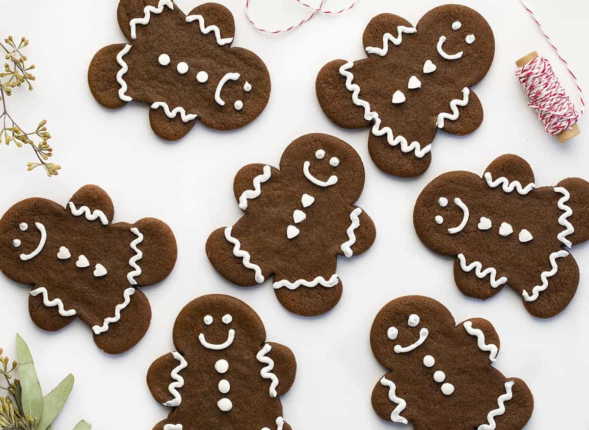 Gingerbread Man Cookie is a cut-out cookie full of ginger, cinnamon, and molasses flavor, decorated as creatively as you like! How to Make Ginger Bread Man Cookies, Gingerbread Cookies, Gingerbread Man Cookies, Baking, Christmas Holidays, Cookies, Recipes, Cookie Recipes, i am baker, iambaker, gingerbread Gingerbread Man Cookies