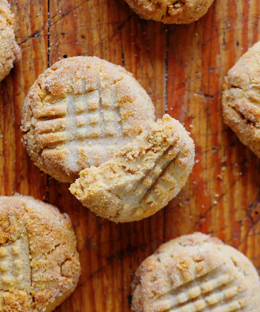 Who wants a better peanut butter cookie recipe? I DO! I created this recipe after my kids asked for a peanut butter cookie with chunky peanut butter in it! Peanut Butter Cookie, Peanut Butter Cookie Recipe, How to Make Peanut Butter Cookies, #peanutbuttercookies, #peanutbuttercookierecipe, #iambaker Peanut Butter Cookies