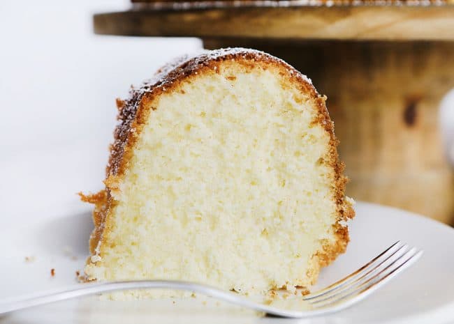 The BEST Pound Cake you will EVER try! This recipe is a WINNER! #poundcake #cake #baking #creamcheesepoundcake #creamcheese #iambaker Cream Cheese Pound Cake Recipe