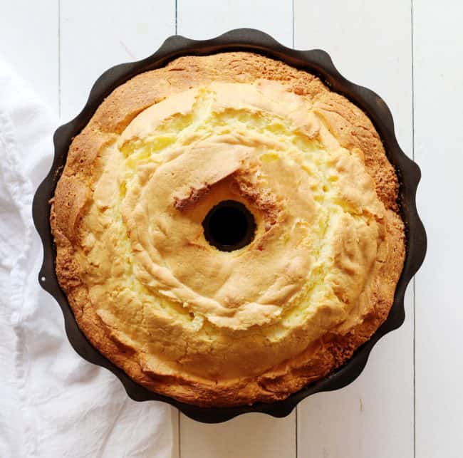 The BEST Pound Cake you will EVER try! This recipe is a WINNER! #poundcake #cake #baking #creamcheesepoundcake #creamcheese #iambaker Pound Cake